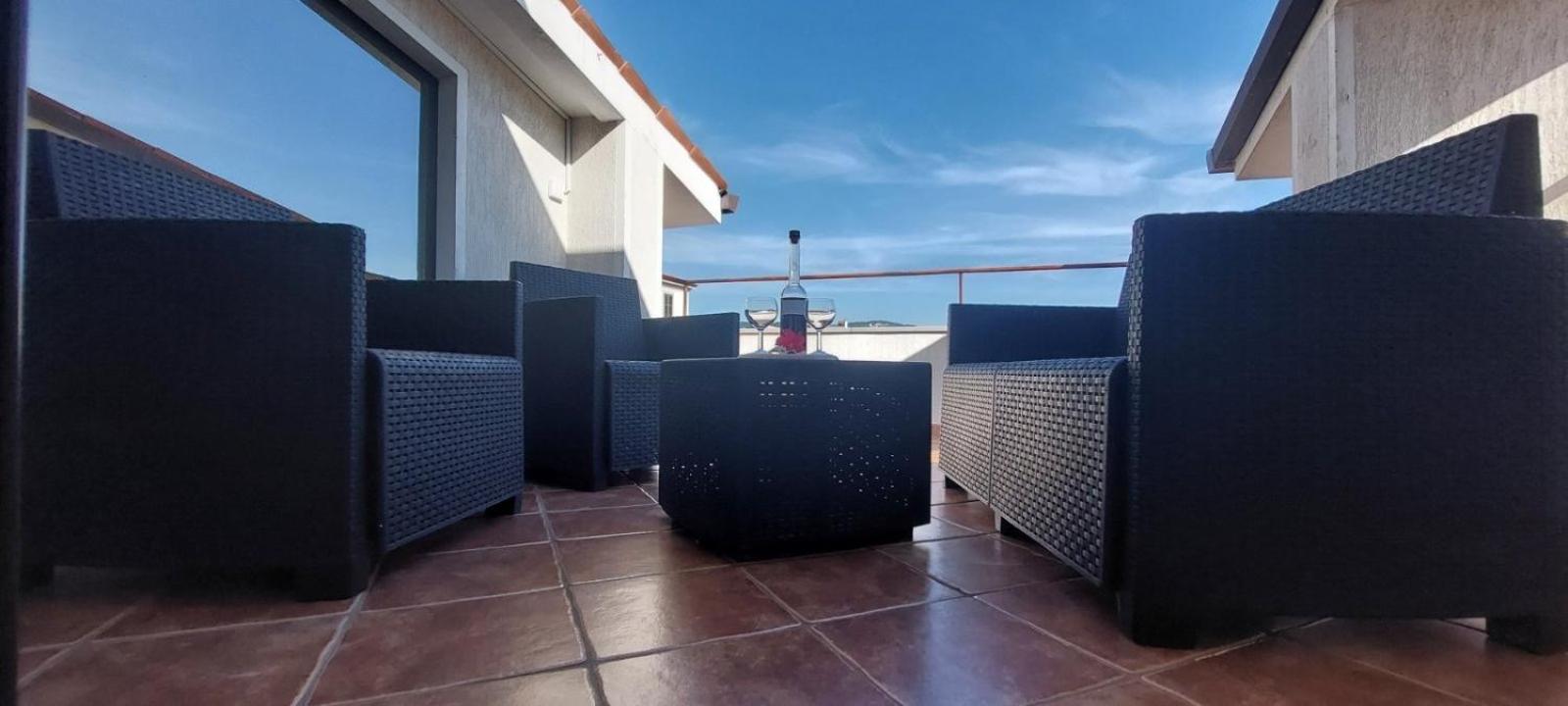 Apartma Mimi Dekani Exterior photo